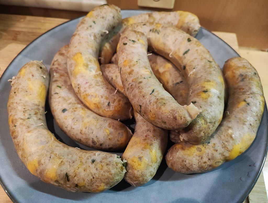 Bärlauch-Chili-Cheese-Bratwurst